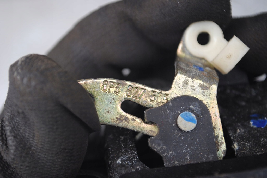 фото №5, Замок крышки багажника 8p3827505 audi a3 8p 3 дверь