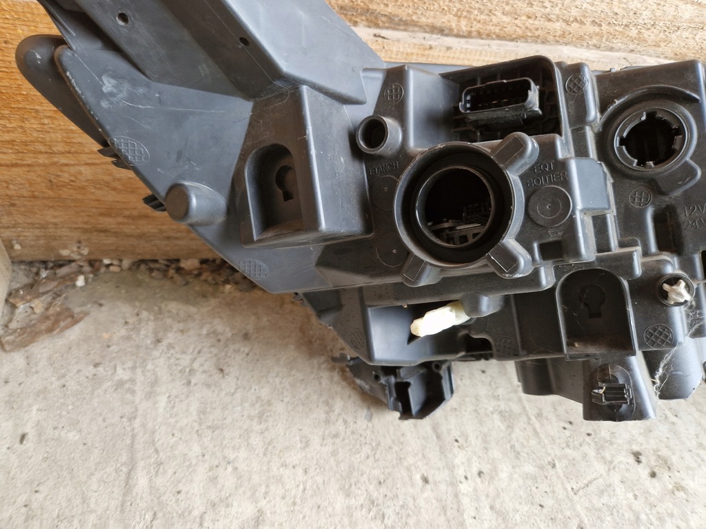 фото №12, Лампа ліва перед renault espace v 5 260608372r