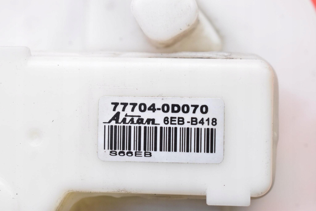 Помпа насос топлива 77704-0d070 toyota yaris 3 iii 1.0 vvt-i 69km 14-17 Киев