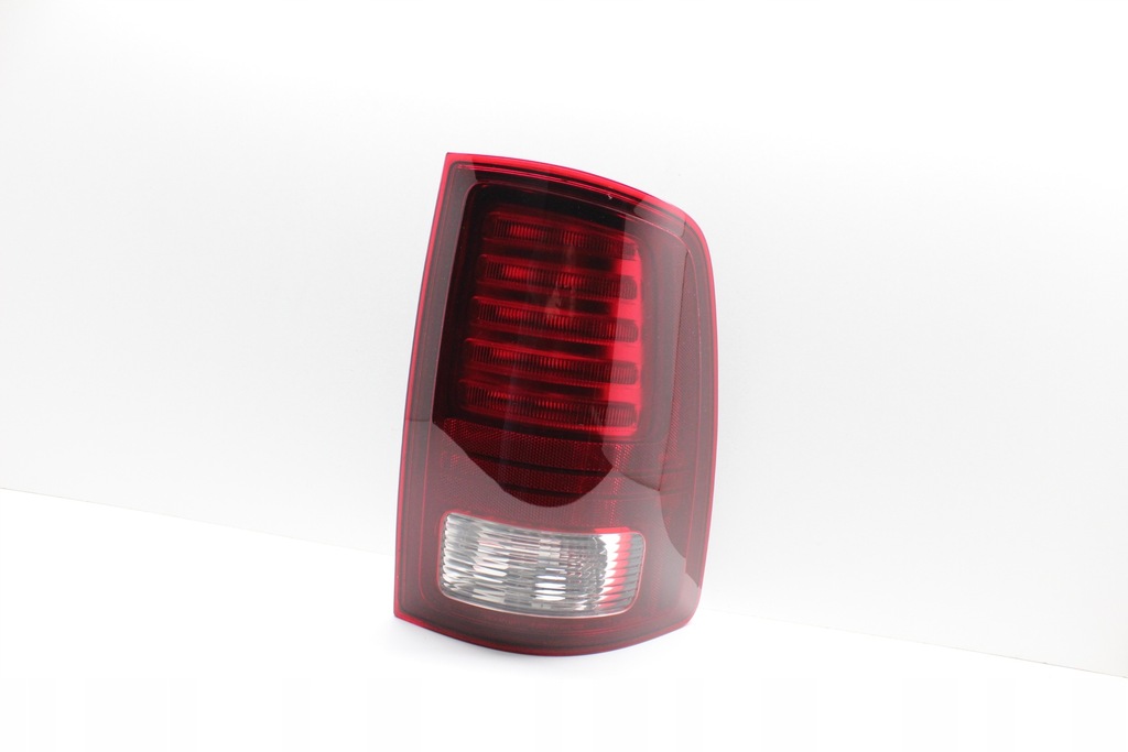 фото №11, Dodge ram - лампа задняя правая led 2013+