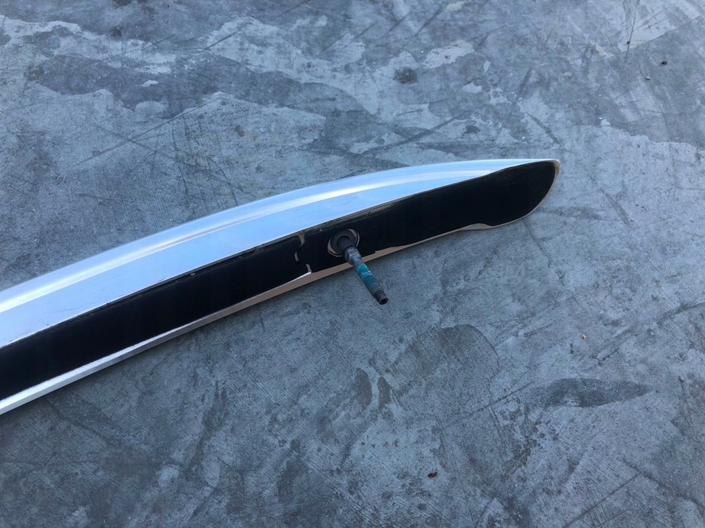 Рейлинг крышный левое  audi e-tron 55 4ke lz7f z7f Оригинал