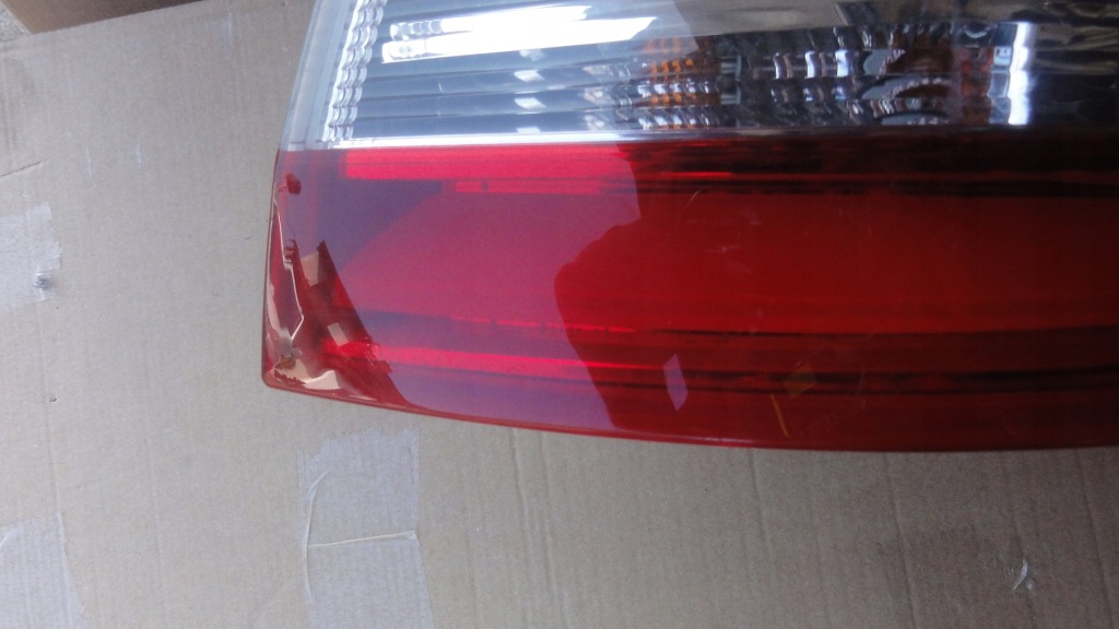 фото №7, Peugeot 308 ii t9 kombi лампа задня задня права 9678093880 пошкоджена