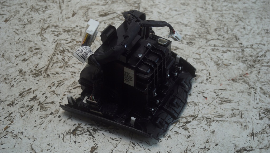 фото №8, Бардачок переключатели hyundai i40 84635-3z600