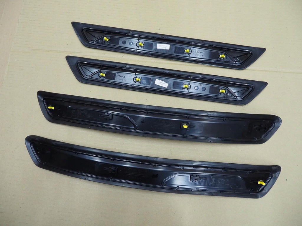 фото №13, Накладки пороговые накладки перед задняя bmw 2 f46 komple
