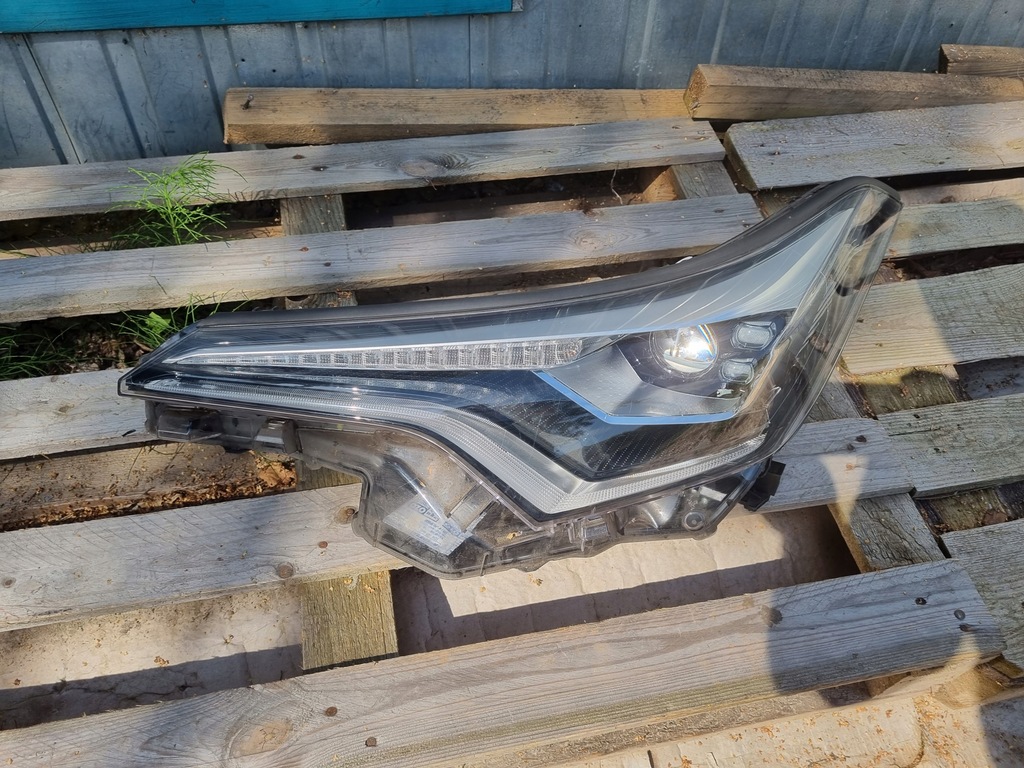 фото №1, Toyota chr ch r lift full led лампа левая перед 19