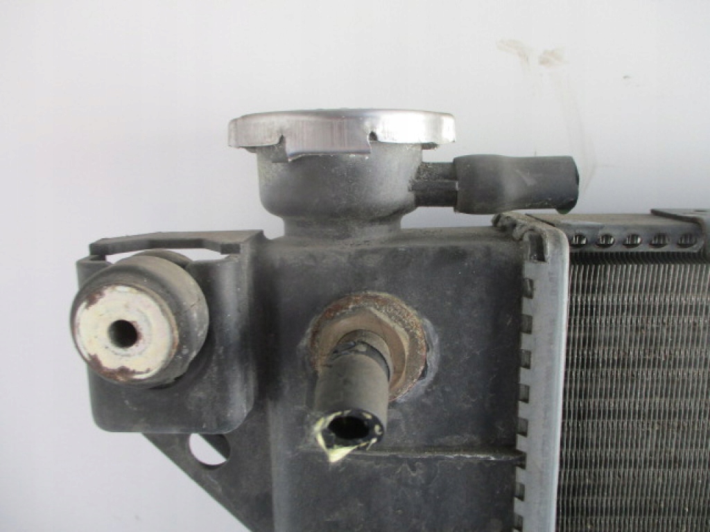 Plymouth voyager 3 3.0 v6 радіатор води+ оливи 4682976 Недорого