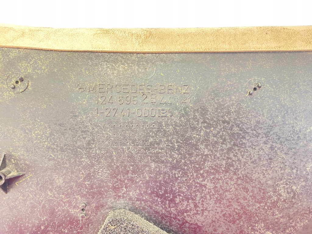 фото №9, Обшивка захист стійка c права mercedes w124 sedan бежева 1246952844