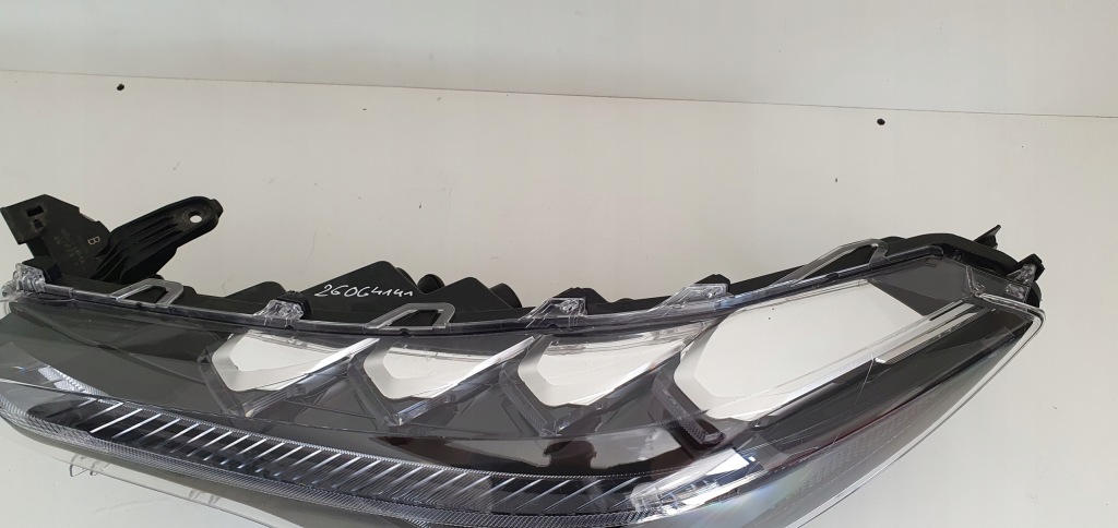 фото №5, Toyota corolla cross xg10 22- лампа full led левая перед