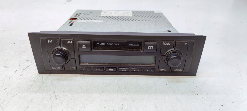 фото №1, Радио audi chorus audi a3 8p 8p0035152b