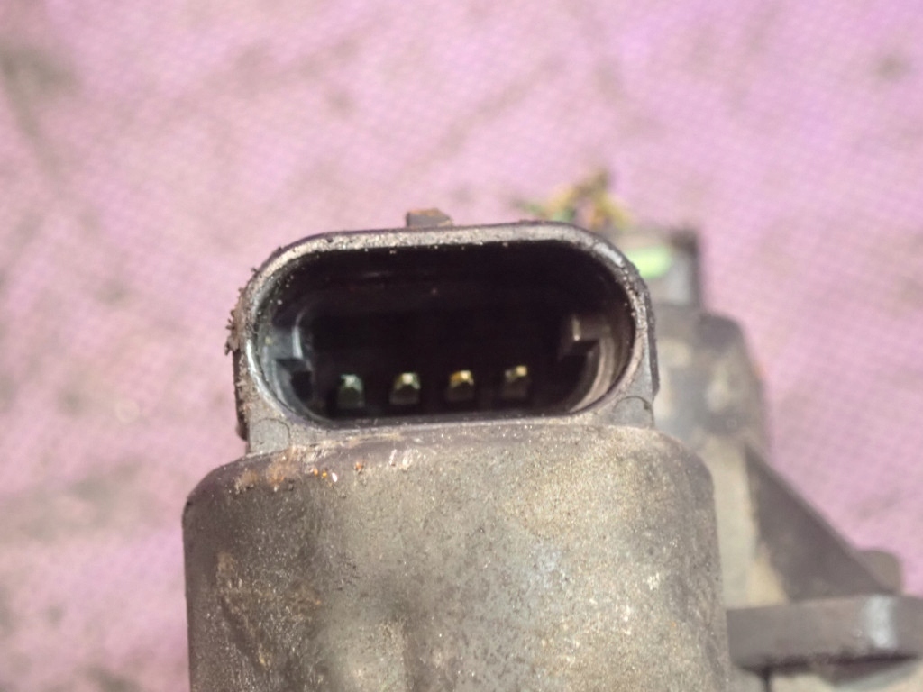 фото №5, Citroen c5 i 01-04 2.0 136km дроссельная заслонка psa633