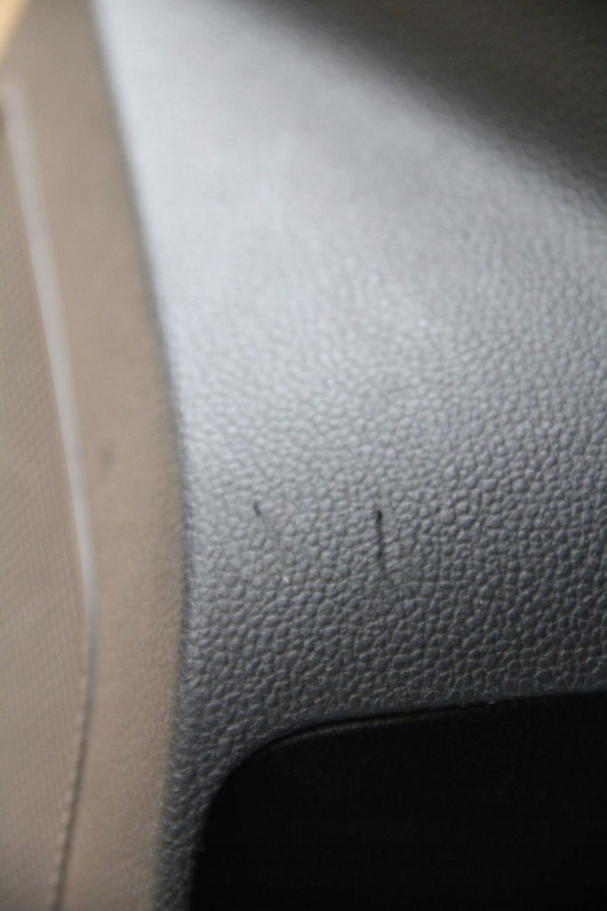 фото №7, Обшивка обивка дверь правый задняя vw atlas материал