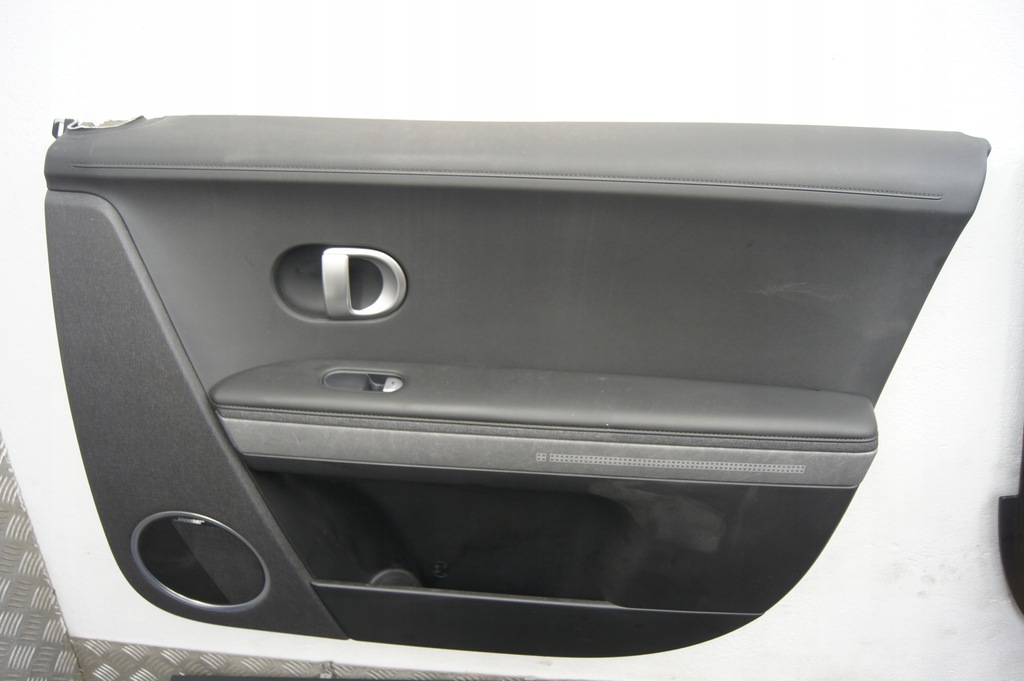 фото №11, Сидіння заднє сидіння оббивка обшивки ioniq 5 електрик