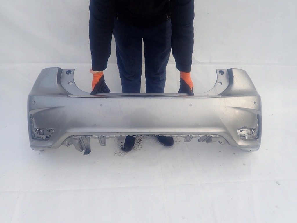 фото №1, Lexus ct lift 14- бампер задняя задний pdc