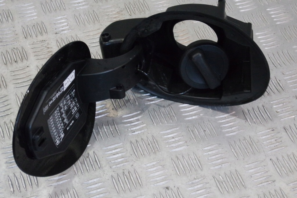 фото №2, Крышка заливной топлива mercedes sl amg r232 232 a2327571300