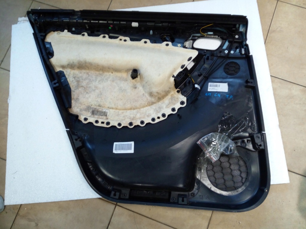 фото №13, Обивка дверь citroen c4 grand picasso oryg.