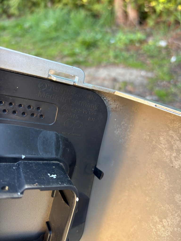 фото №15, Mercedes sprinter 907 w907 910 бампер задняя задний уголок правый левый pdc