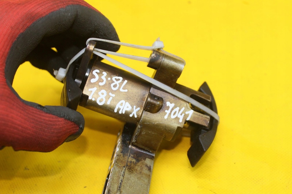 фото №10, Натяжитель распределительного вала 058109217 a3 s3 8l 1.8 t apx