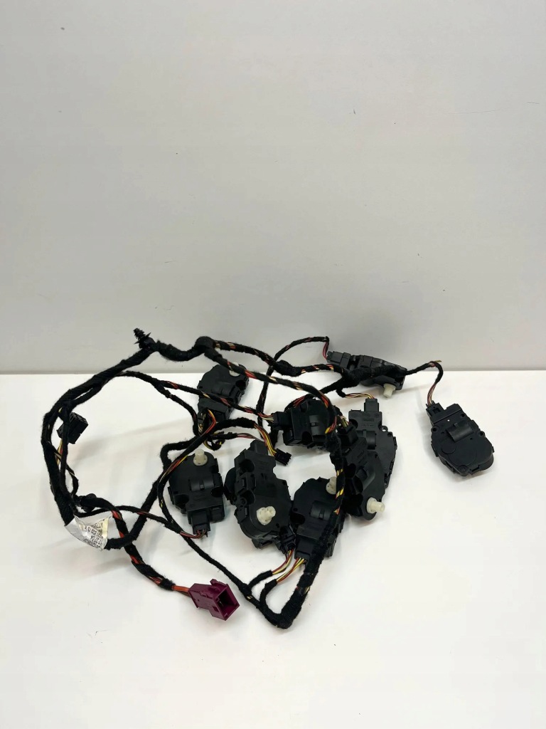 Купить Клапаны управляющий отопители mercedes-benz sl r231 a2318201215 33567186