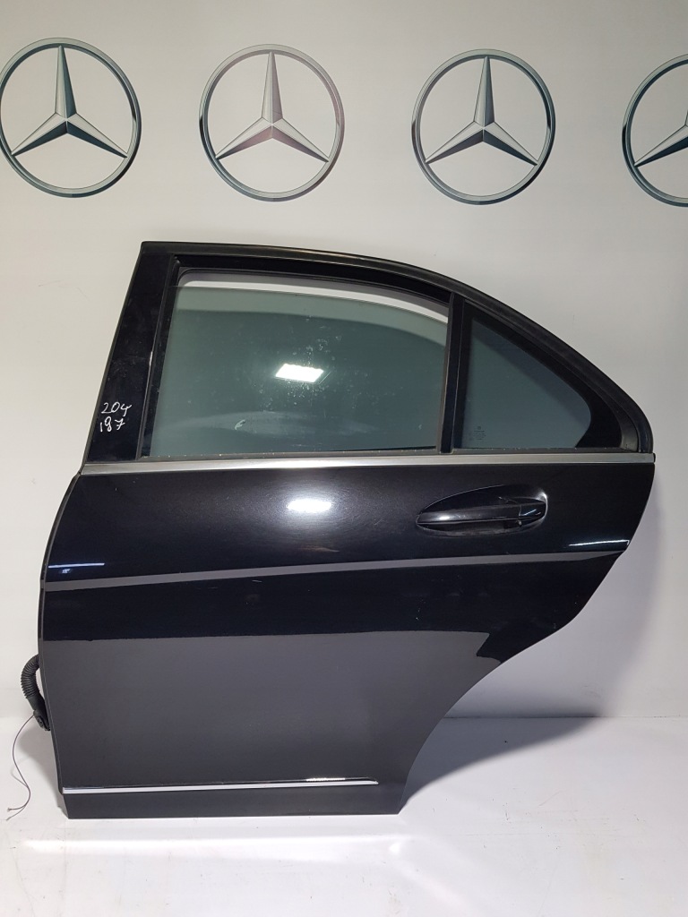 фото №1, Mercedes w204 sedan дверь левый задняя c197 197