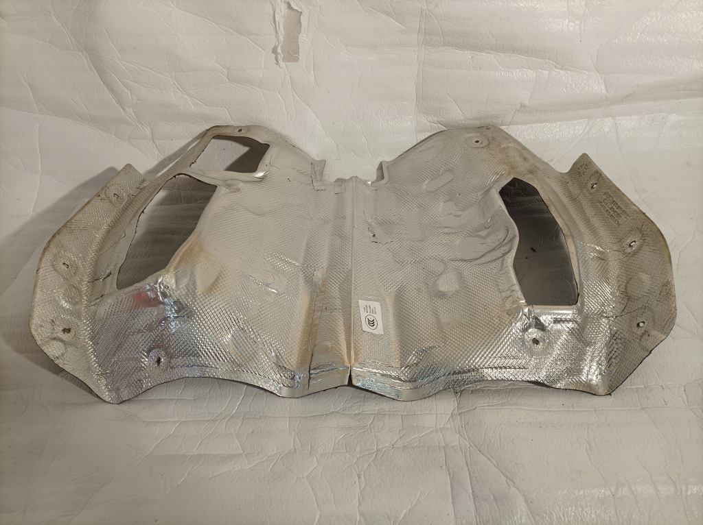 фото №1, Audi a4 b9 захист теплова 8w0803979e