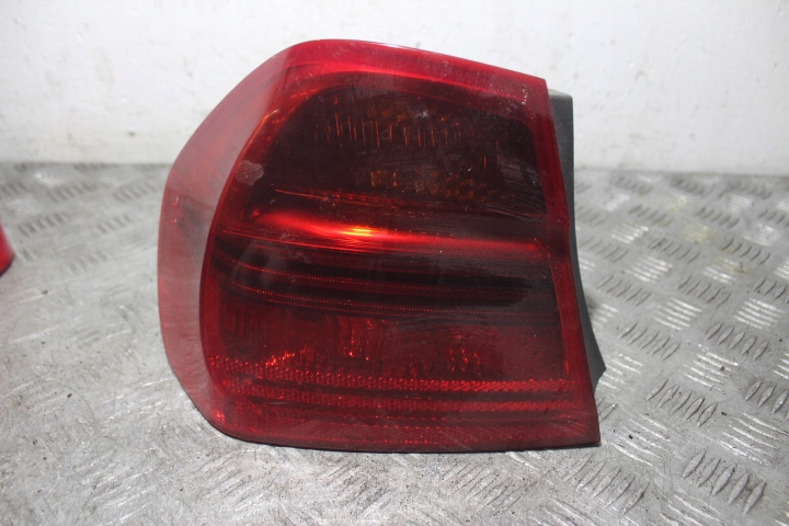 фото №1, Bmw оригинальный номер 6937457 лампа крышка задняя