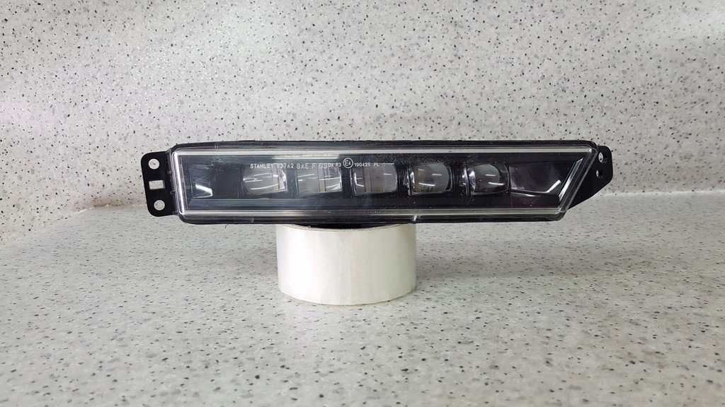 фото №1, Honda crv cr-v 5 v 2017 - правий led drl протитуманна фара d 9345