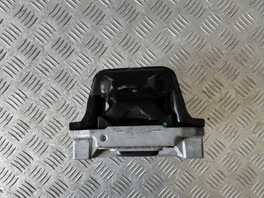 фото №8, Mitsubishi outlander iii 2.4 hybrid кронштейн подушка двигателя правая 1091a211