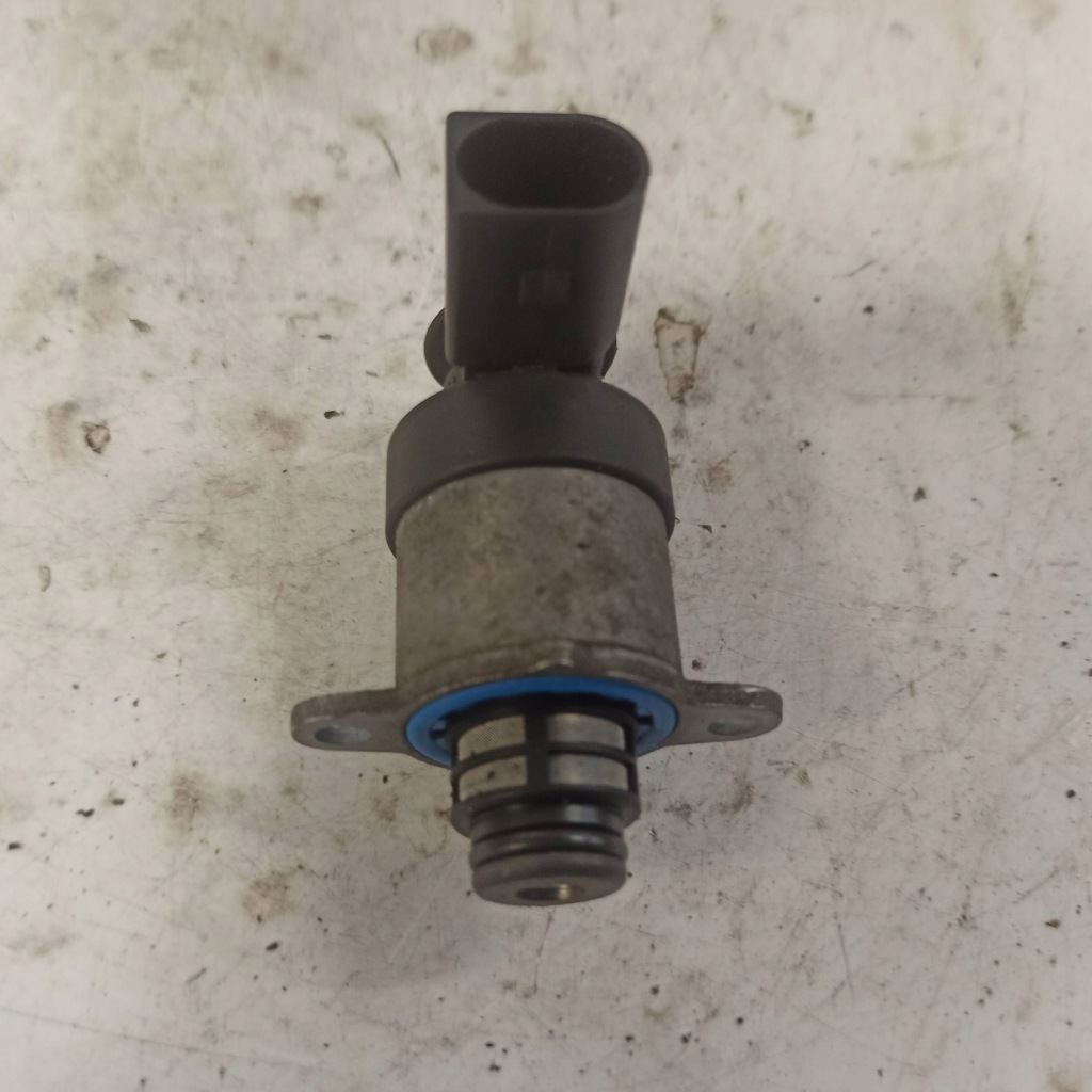 Volkswagen passat b7 клапан регулятор давления топлива 0928400768 в Украине