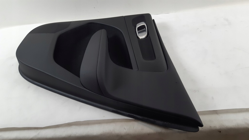 фото №6, Volvo xc40 обшивка двері правий задня 31407710