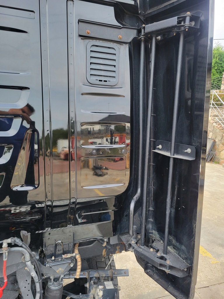 фото №8, Комплект спойлеров спойлер ветровик iveco stralis hi-way xp 2017r.