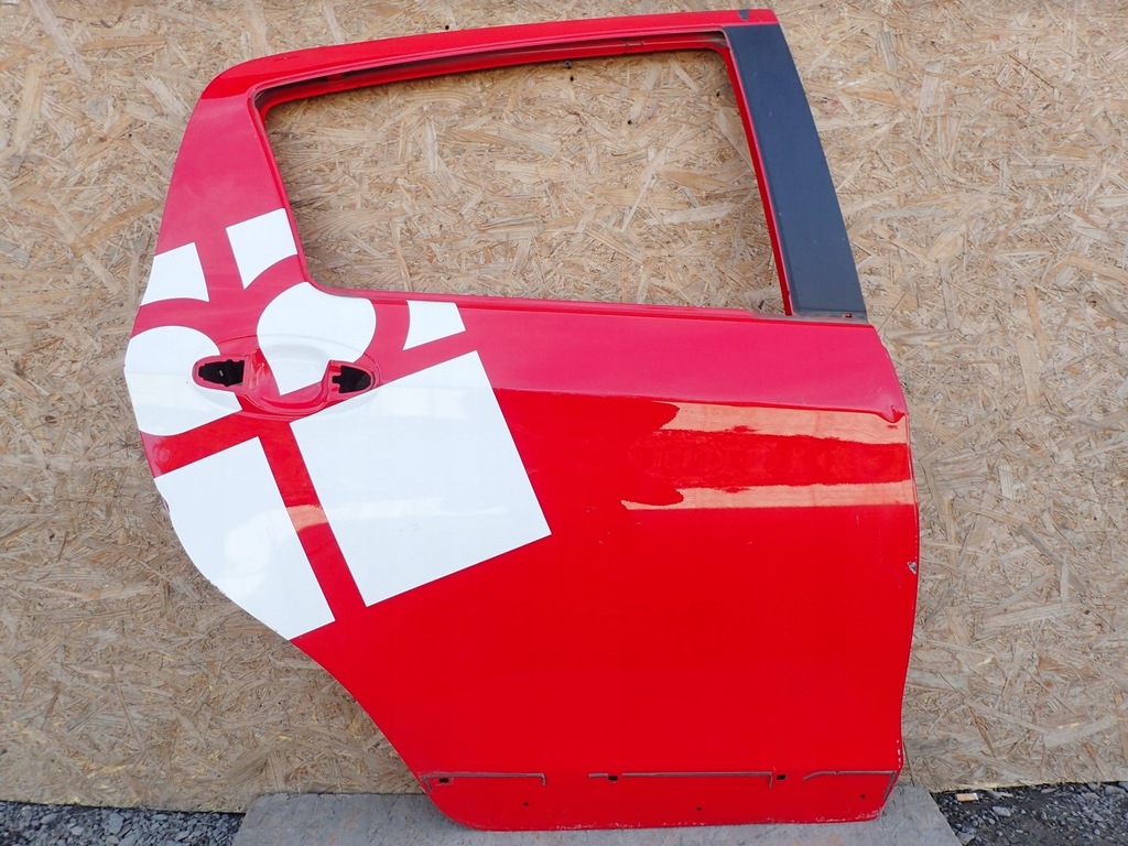 фото №1, Двері праве задні правий задня toyota yaris iii lift