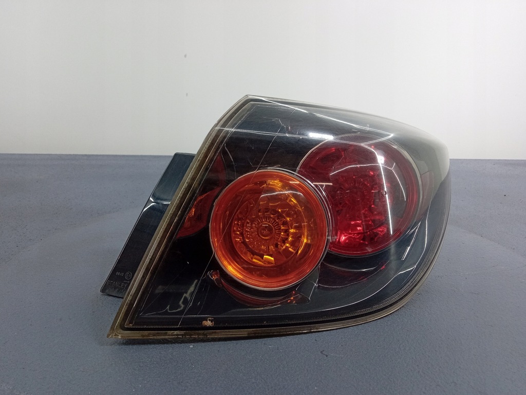 фото №1, Mazda 3 i bk hb lift лампа задня права зовнішня