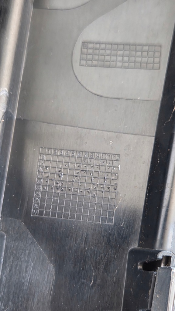 Решітка радіатора решітка  nissan juke f16 2 2019- 623106pa0a Недорого