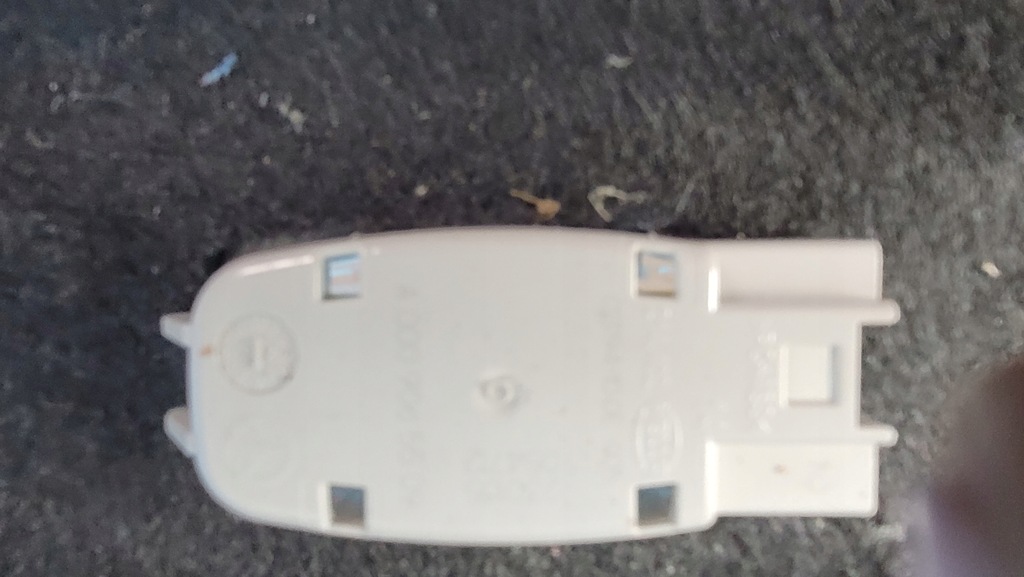 фото №6, Mercedes x247 glb 200 23r обшивка обшивка багажника ліва a2476904101