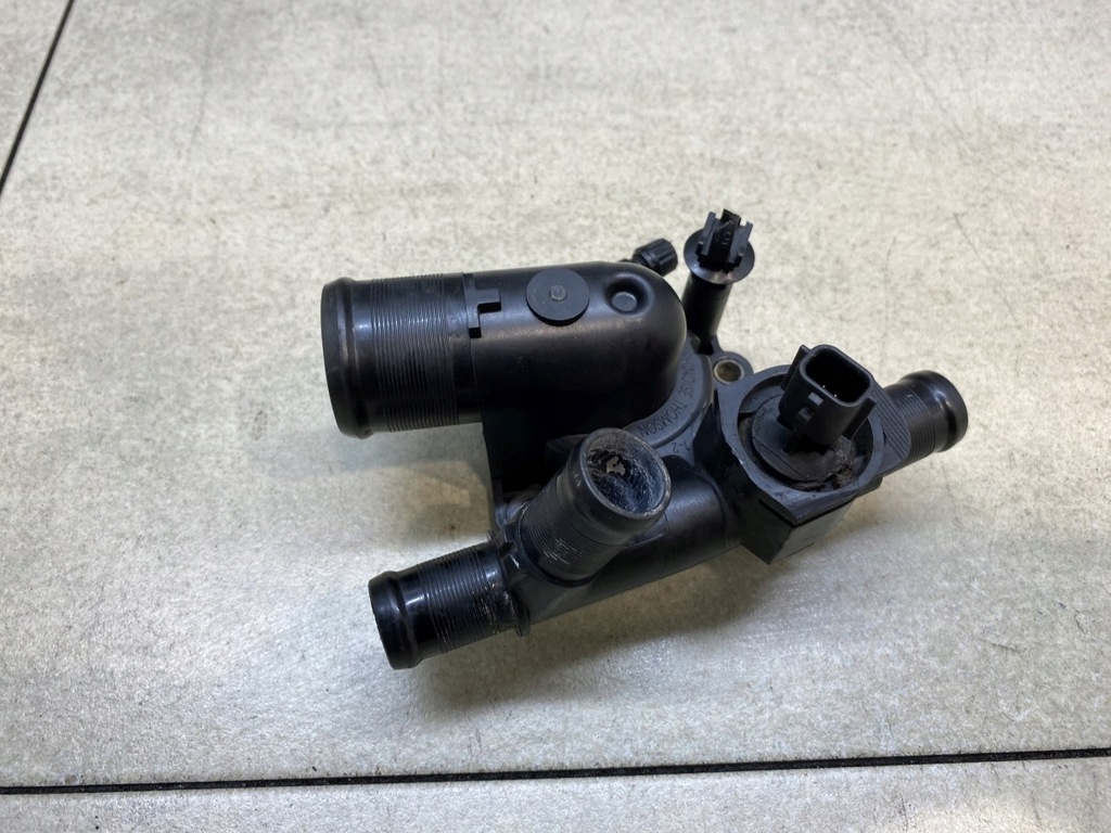 фото №1, Корпус термостата trafic ii 2.0 dci 8200801567