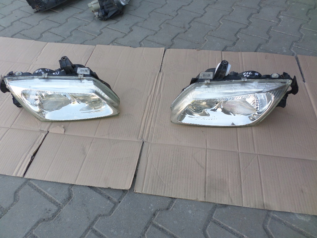 фото №1, Nissan almera n16 лампа левая передняя идеальное состояние!