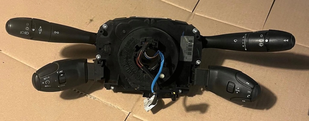 Купити Перемикач підрульовий  стрічка подушка безпеки peugeot 207 96657287xt