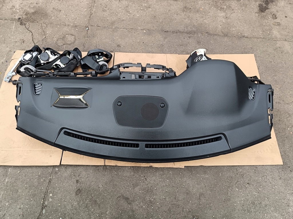 фото №5, Hyundai tucson ii iii lift приборная панель консоль ремни комплект do восстановление