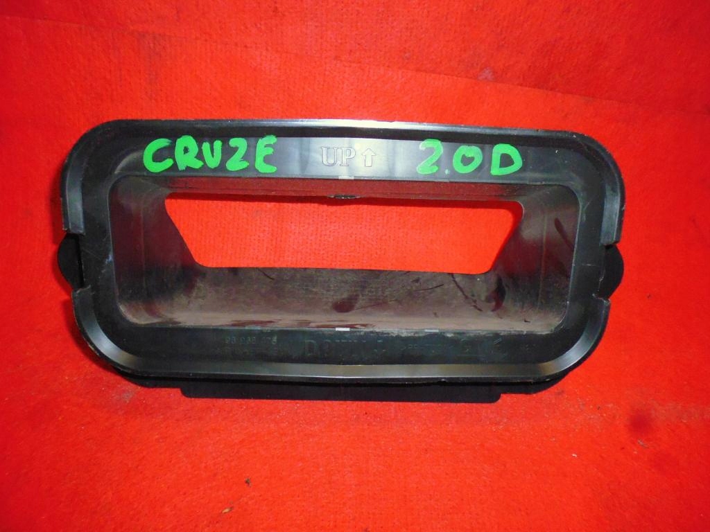 фото №1, Chevrolet cruze sedan решітка впуск повітря 2010-