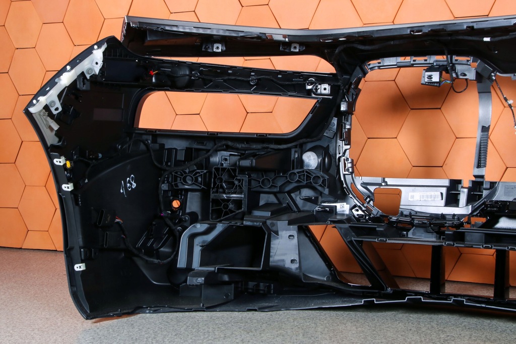 фото №9, Bmw 7 g70 i7 m-pakiet бампер перед usa цвет 3mz