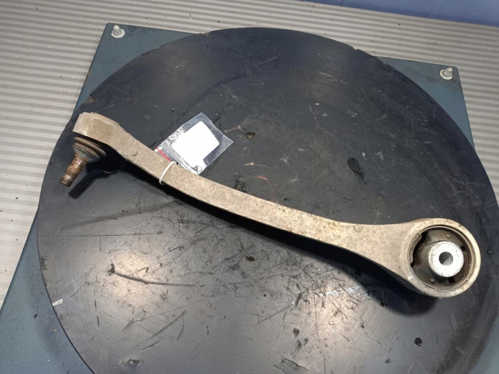 Tesla model s рычаг перед правый 1041575-00-a в Украине