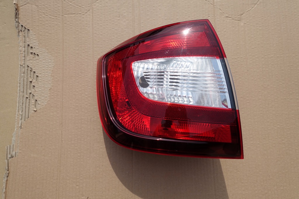 фото №1, Skoda rapid spaceback лампа задняя задняя левая 5jh945095a