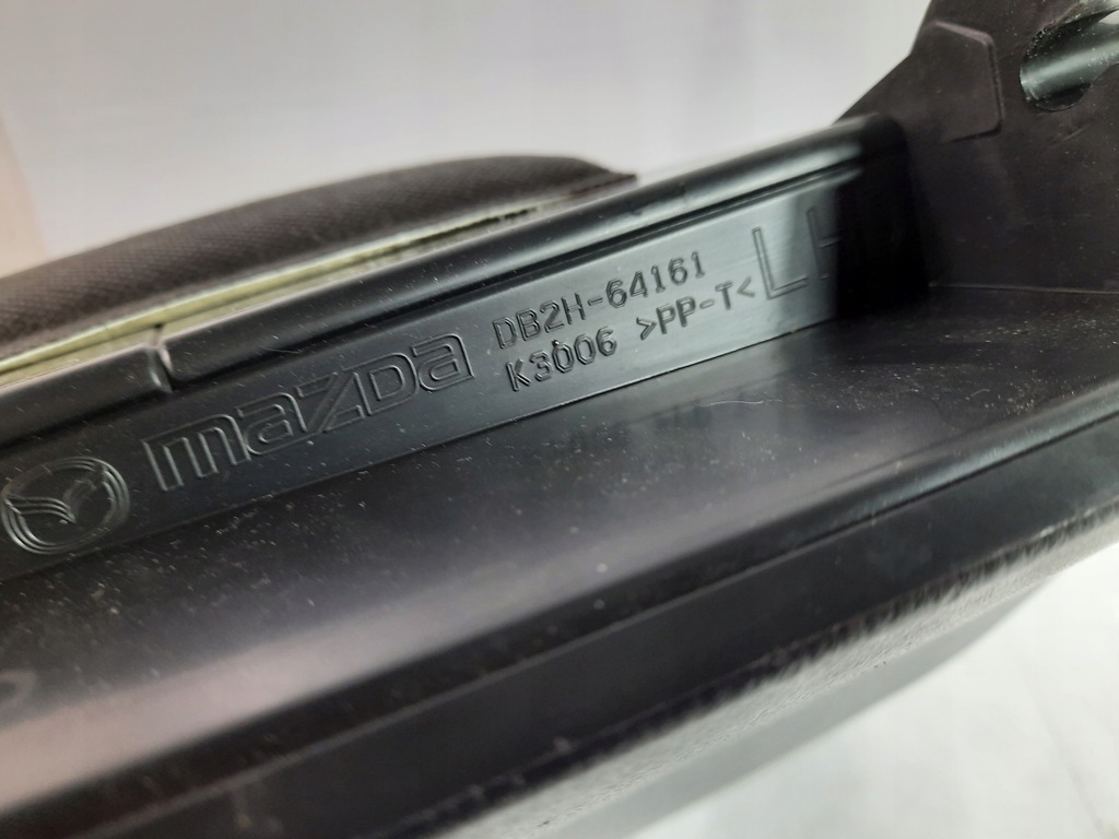 фото №7, Mazda cx3 15- бардачок пассажира db2h-64161 usa