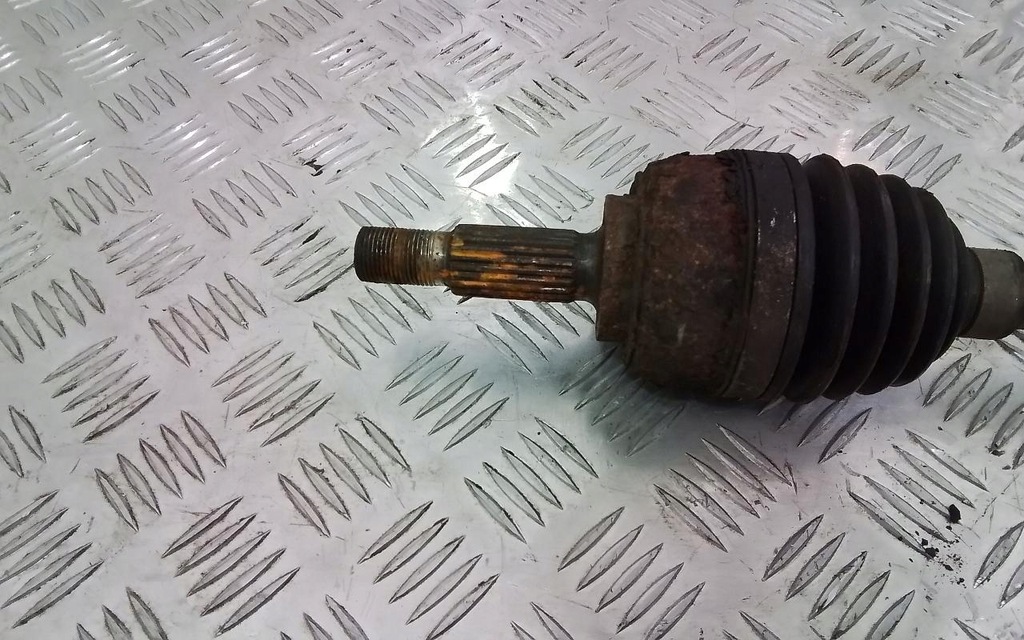 фото №4, Renault clio привідний вал ліва перед