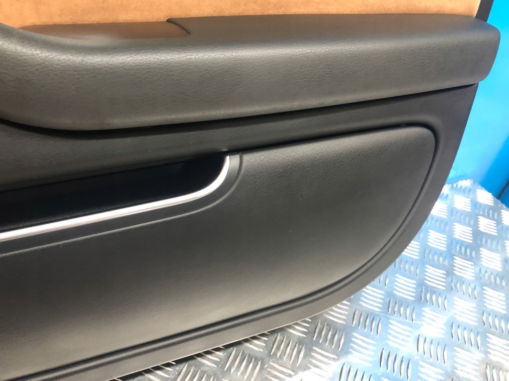 фото №4, Audi a8 d3 обшивка оббивка двері правий перед