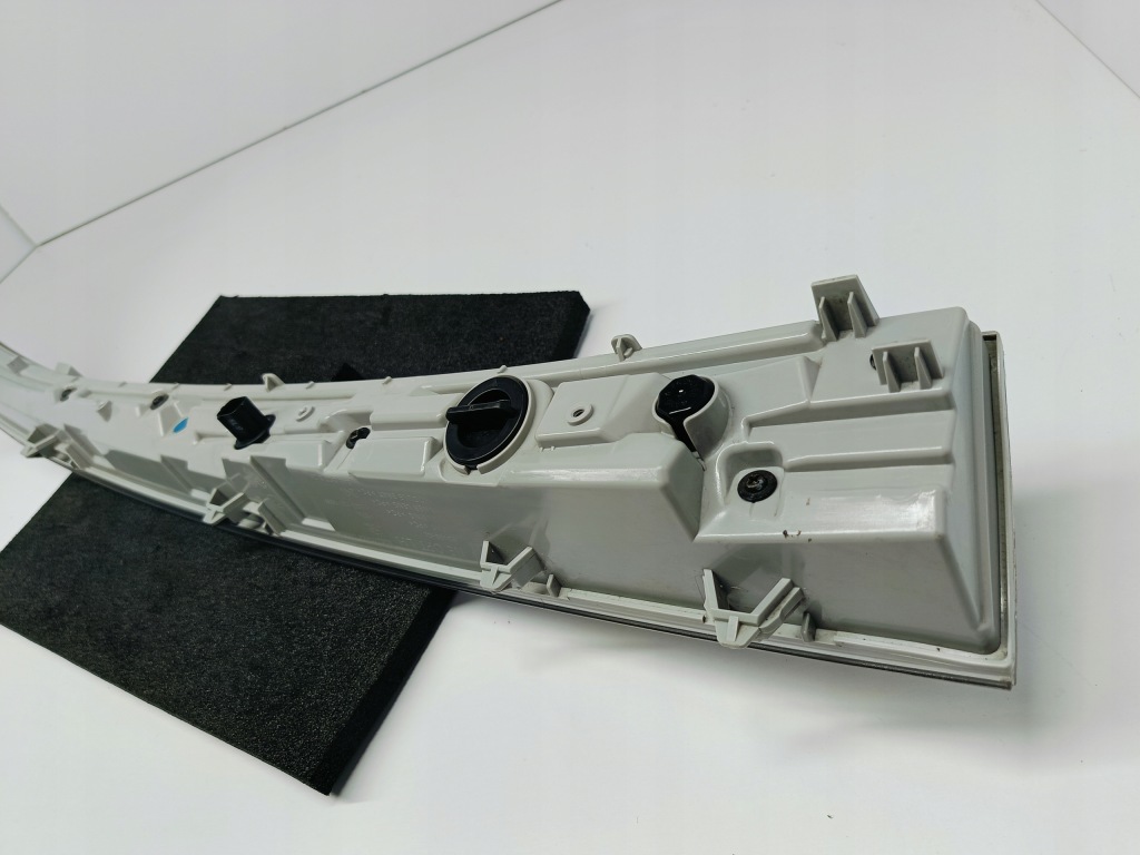 фото №10, Hyundai ioniq 5 v 21- лампа молдинг накладка свет drl левая перед 92108-gi