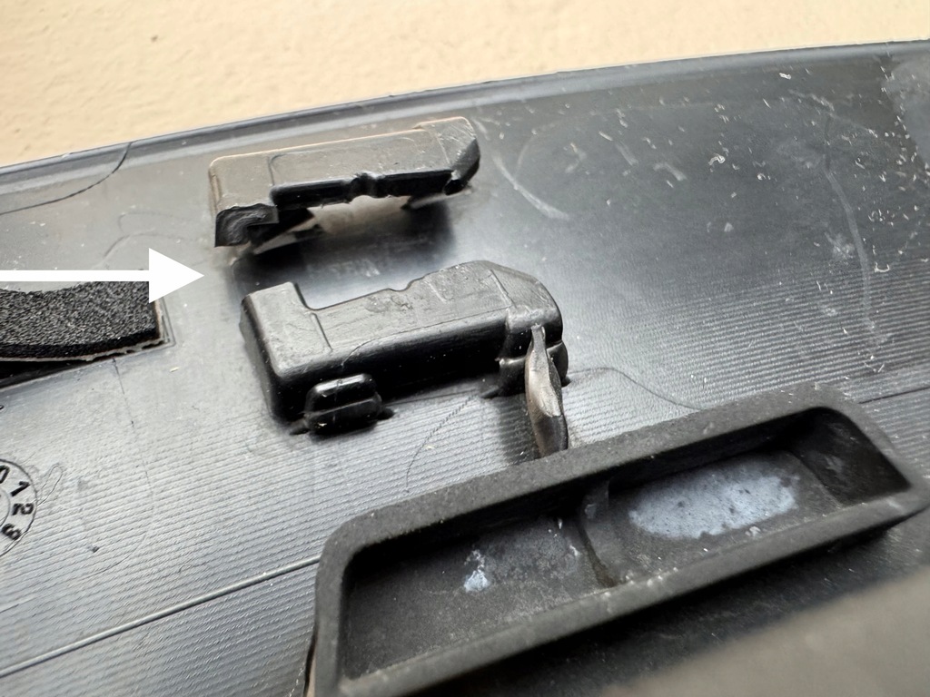 фото №14, Honda cr-v crv v 5 16r- молдинг крыла правый задняя 75390-tla-a0-50