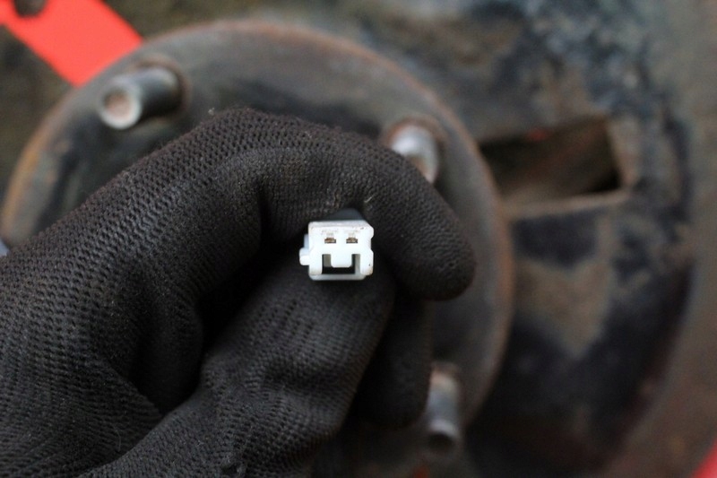 фото №7, Поворотний кулак ступиця ліва задня mazda 6 3 iii gj 2.5 skyactiv 186 km 12-15