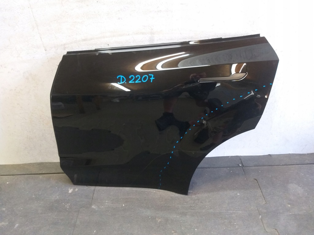 Купить Дверь задняя левая tesla y