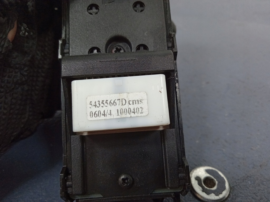 фото №5, Corolla verso ii переключатель окон водителя